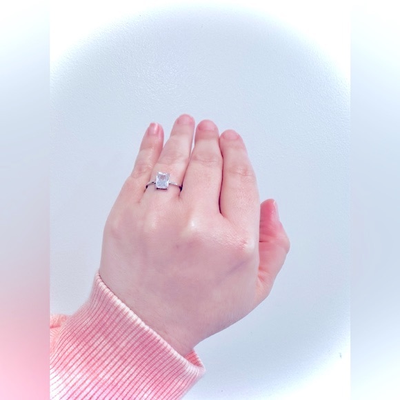 New: GLAM Stunning Radiant Colorless Emerald Cut Solitaire Gem Sparkle & Shine - Picture 8 of 16